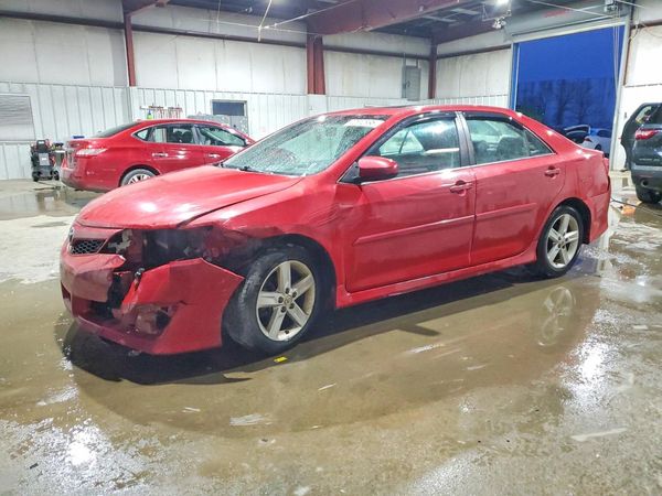 2013 TOYOTA CAMRY