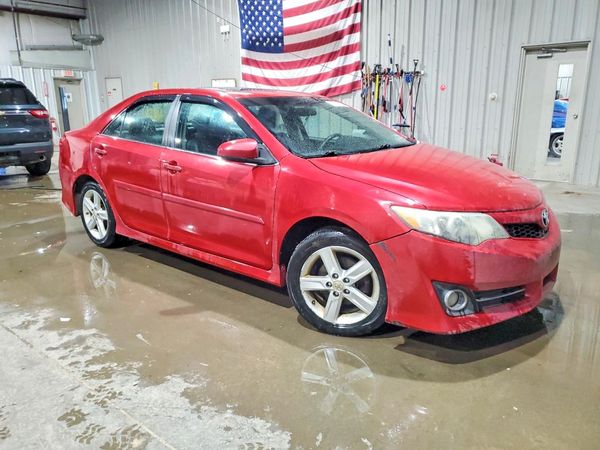 2013 TOYOTA CAMRY
