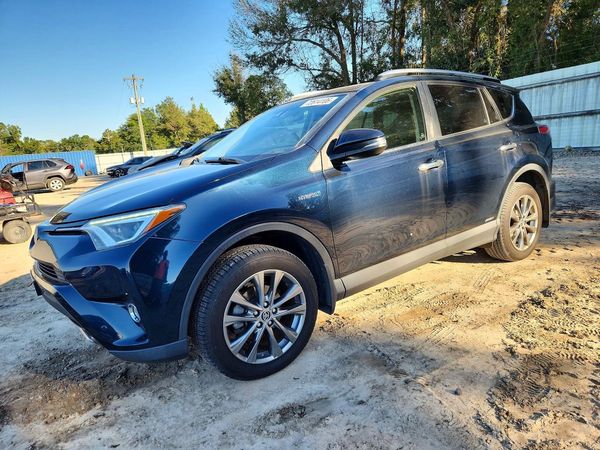 2018 TOYOTA RAV4 — DSFA — Front 3/4