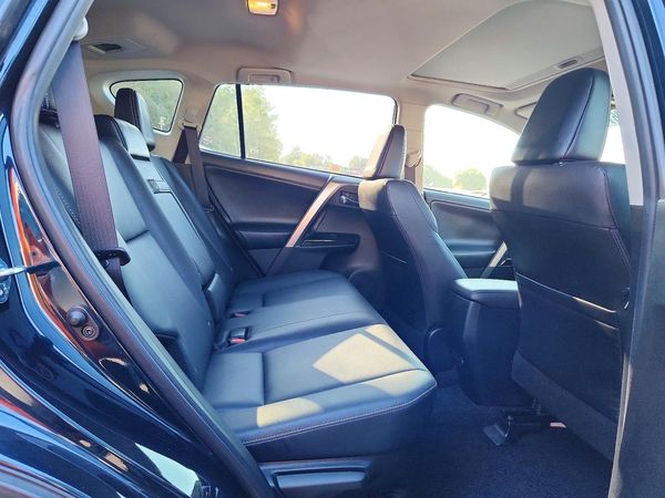 2018 TOYOTA RAV4 Ltd — PSRS