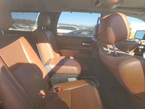 2013 TOYOTA SEQUOIA Platinum