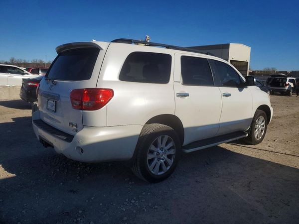 2013 TOYOTA SEQUOIA Platinum