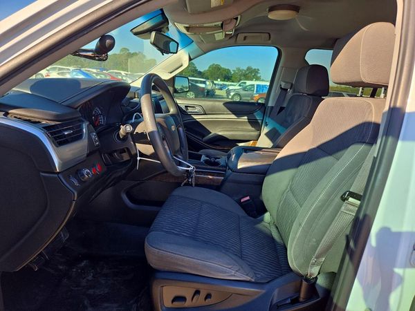 2015 CHEVROLET TAHOE — DENT