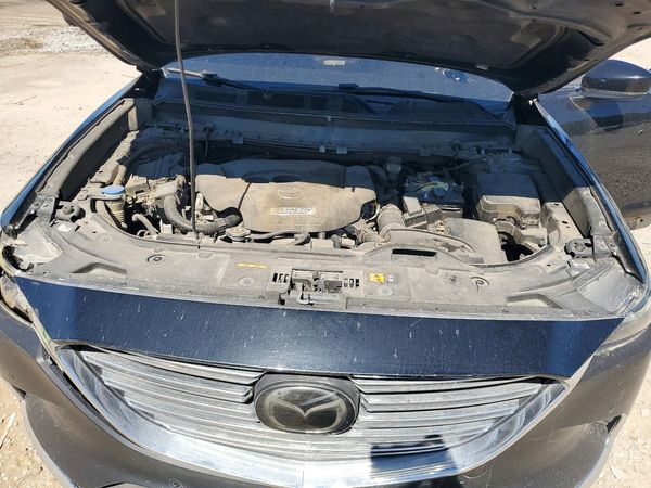 2018 MAZDA CX-9 Grand Touring — Engine bay