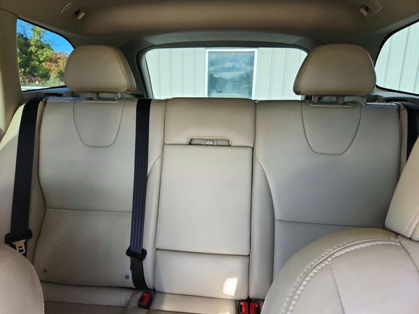 2016 VOLVO XC60 — SUVN