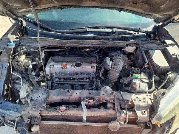 2013 HONDA CRV LX — Engine bay