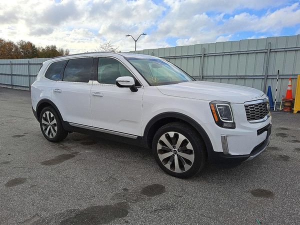 2021 KIA TELLURIDE S — Passenger 3/4