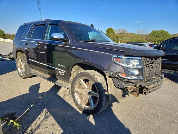 2017 CHEVROLET TAHOE Premier — Passenger 3/4