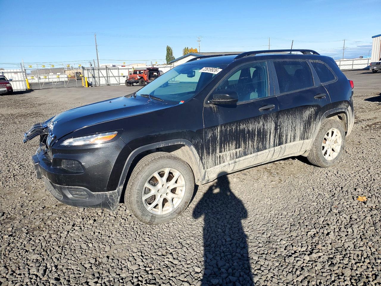 2016 JEEP CHEROKEE Sport — Front 3/4