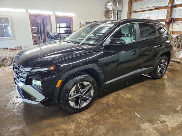 2026 HYUNDAI TUCSON SEL, SEL Plus — Front 3/4
