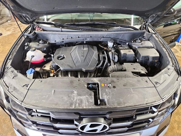 2026 HYUNDAI TUCSON SEL, SEL Plus — Engine bay