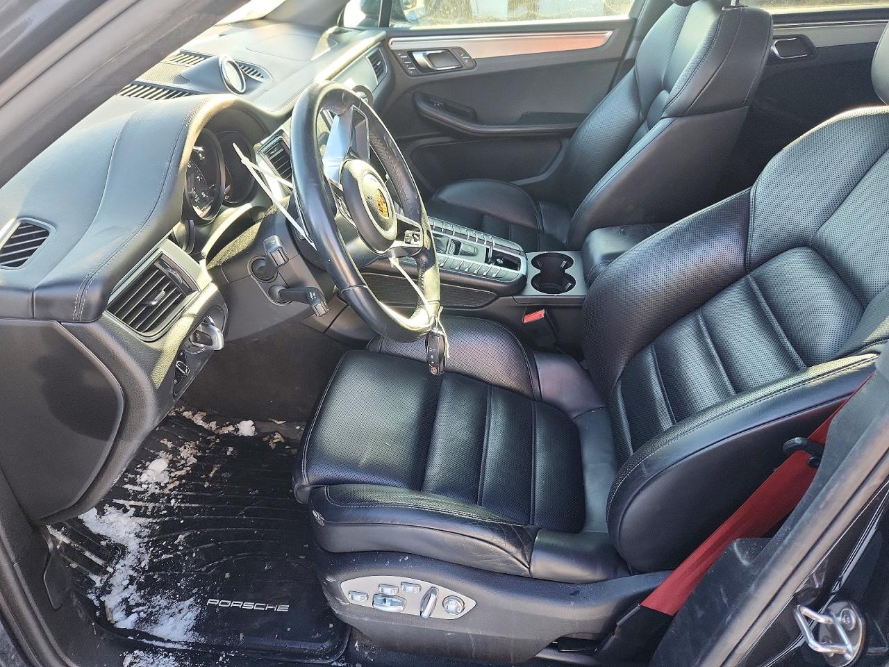 2018 PORSCHE MACAN Macan GTS