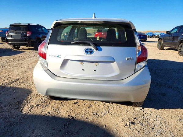 2015 TOYOTA PRIUS C ON — DIRR