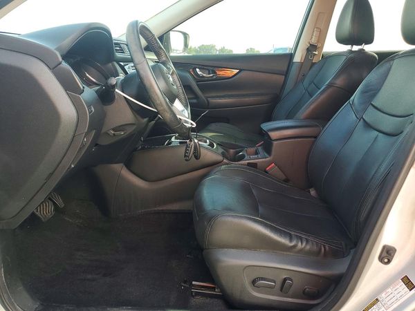 2019 NISSAN ROGUE — DENT