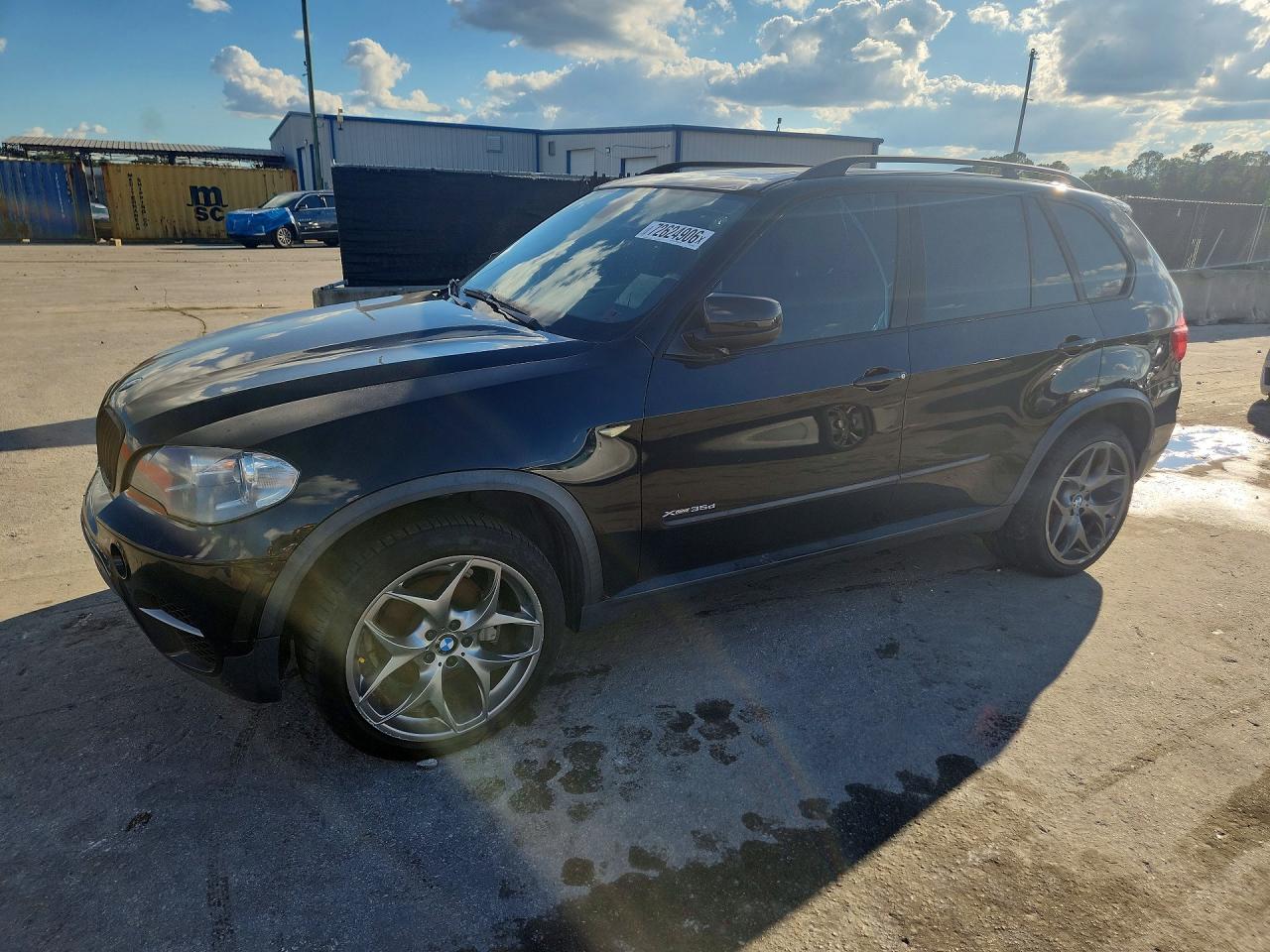 2013 BMW X5 xDrive35d — Front 3/4