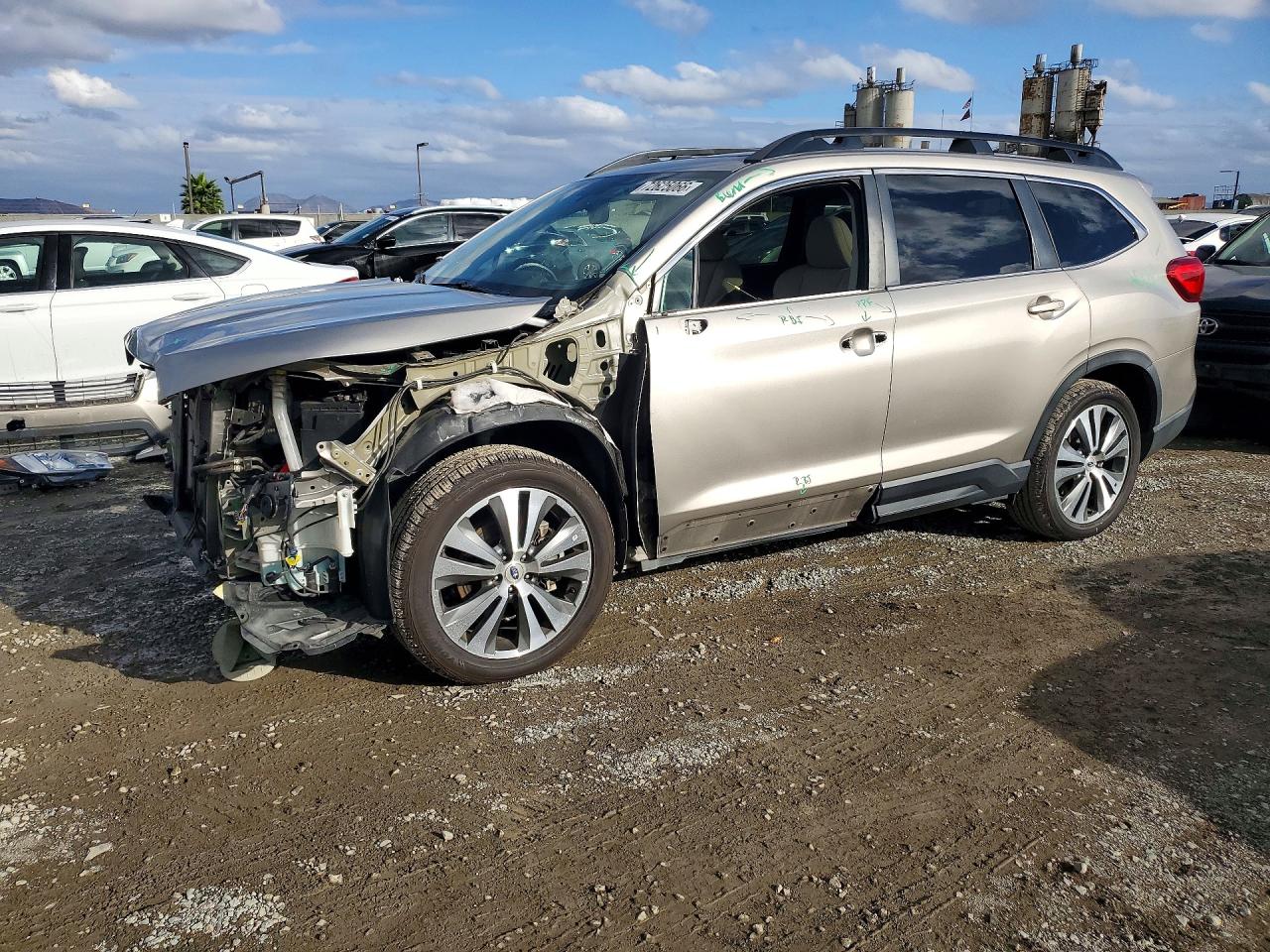 2019 SUBARU ASCENT Premium 7+ES+KA+M/R+NAVI — Front 3/4