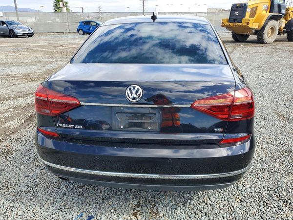 2017 VOLKSWAGEN PASSAT SEL Premium — DIRR