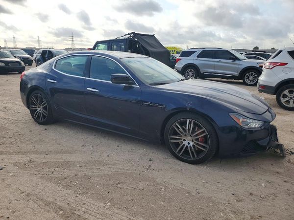 2015 MASERATI GHIBLI — Passenger 3/4