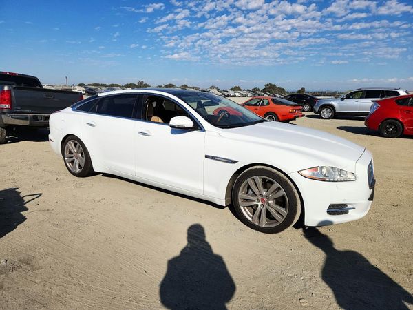 2014 JAGUAR XJ XJL Portfolio — Passenger 3/4
