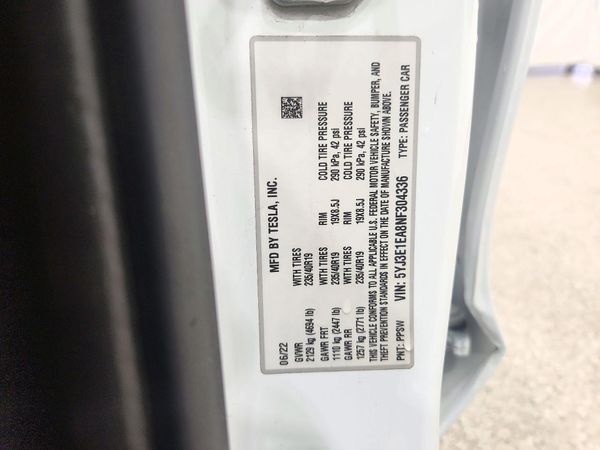 2022 TESLA MODEL 3 — VINS