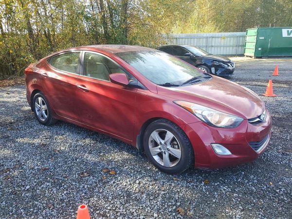 2013 HYUNDAI ELANTRA — Passenger 3/4
