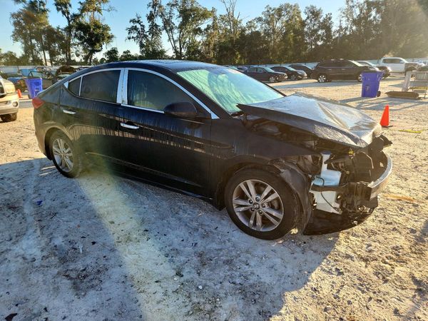 2017 HYUNDAI ELANTRA — Passenger 3/4