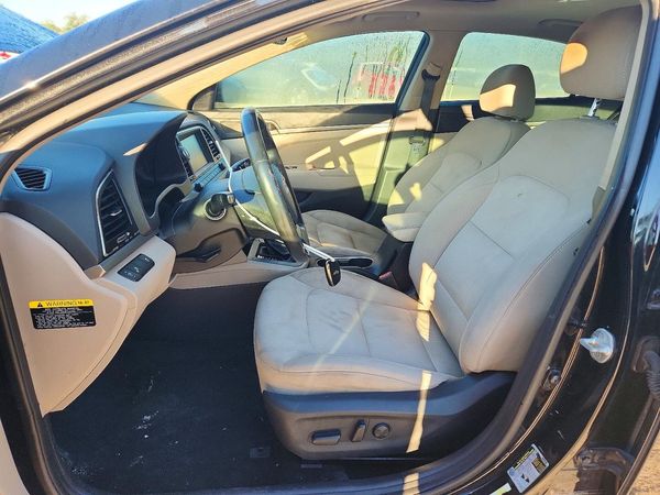 2017 HYUNDAI ELANTRA — DENT