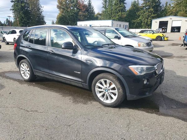 2015 BMW X3 xDrive28i — Passenger 3/4