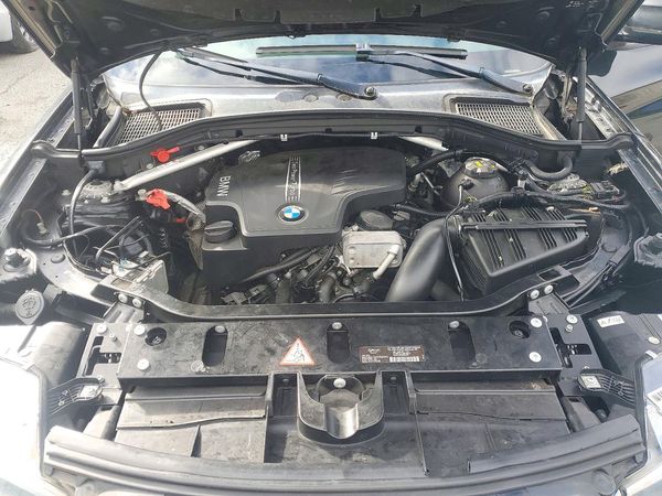 2015 BMW X3 xDrive28i — Engine bay
