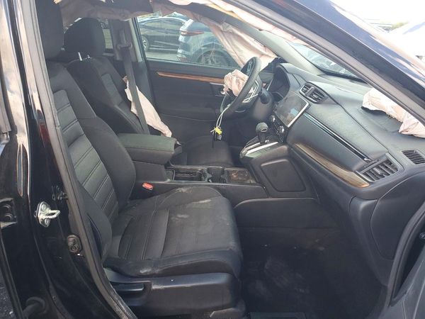 2017 HONDA CRV EX — DENT