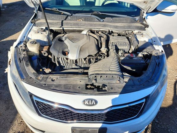 2013 KIA OPTIMA SX — Engine bay