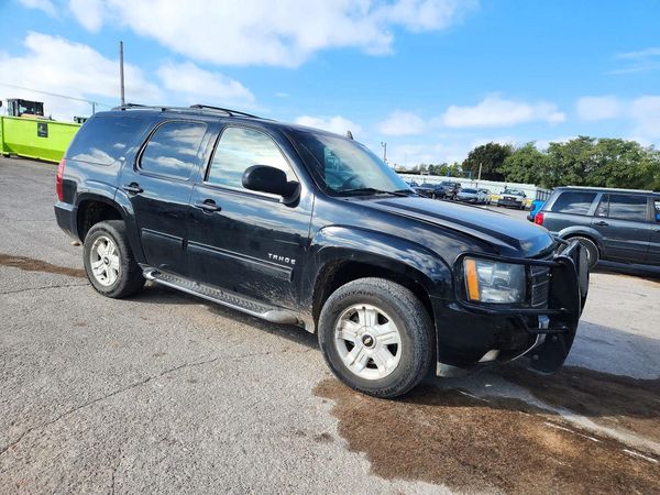 2012 CHEVROLET TAHOE LT — Passenger 3/4
