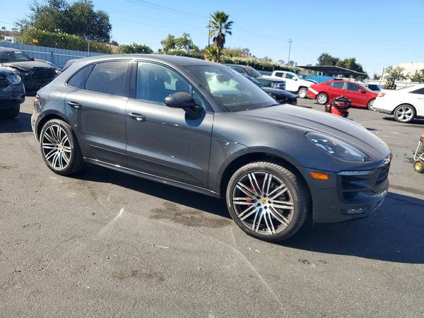 2017 PORSCHE MACAN — Passenger 3/4