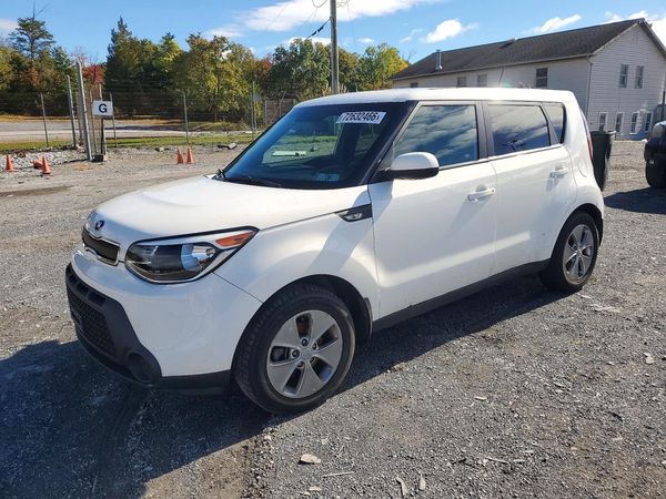 2014 KIA SOUL GL(BASE) — Front 3/4