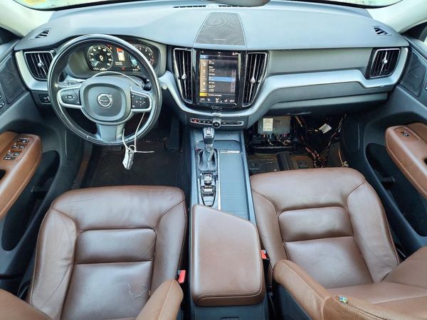 2019 VOLVO XC60 Momentum — CKPT