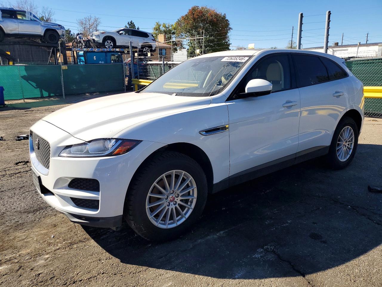 2017 JAGUAR F-PACE Base — Front 3/4