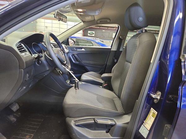 2021 VOLKSWAGEN TIGUAN 4Motion S — DENT