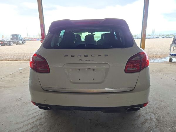 2012 PORSCHE CAYENNE — DIRR