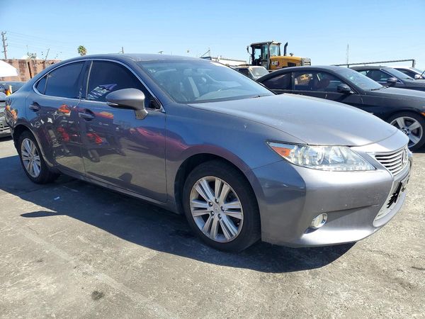 2014 LEXUS ES 350 — Passenger 3/4