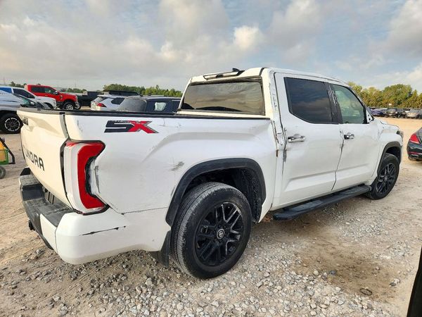 2026 TOYOTA TUNDRA SR5 — PSRA