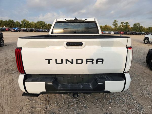 2026 TOYOTA TUNDRA SR5 — DIRR