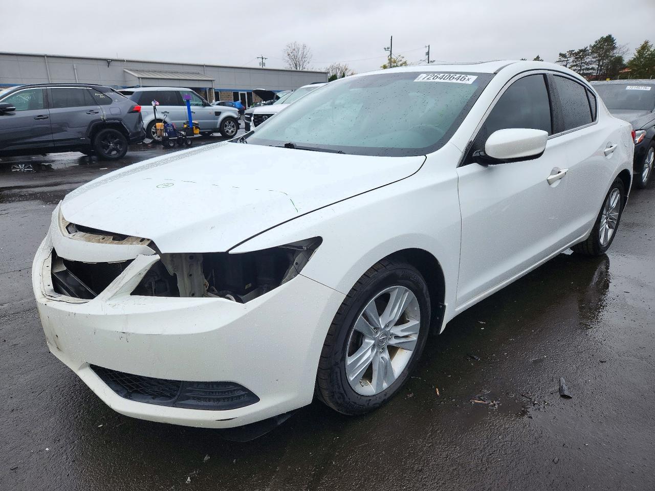 2013 ACURA ILX 20 — Front 3/4