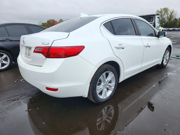 2013 ACURA ILX 20 — PSRA