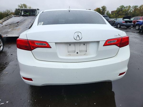 2013 ACURA ILX 20 — DIRR