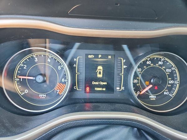 2014 JEEP CHEROKEE Sport — ODOM