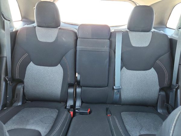2014 JEEP CHEROKEE Sport — SUVN