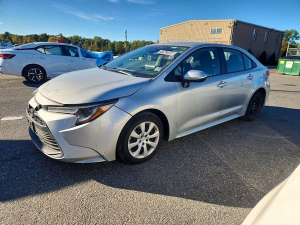 2024 TOYOTA COROLLA — Front 3/4
