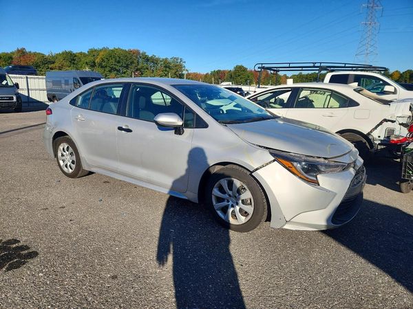 2024 TOYOTA COROLLA — Passenger 3/4
