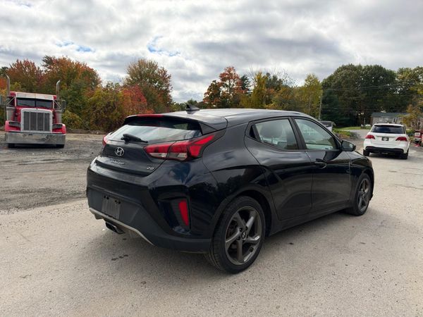 2019 HYUNDAI VELOSTER 2.0L and 2.0L Premium