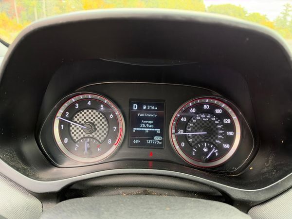 2019 HYUNDAI VELOSTER 2.0L and 2.0L Premium